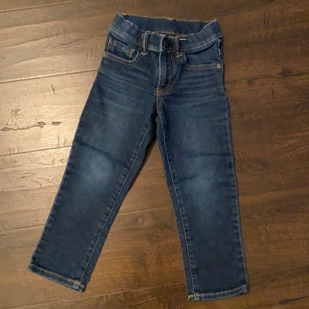 Gap- boys 4Y slim denim jeans like new!